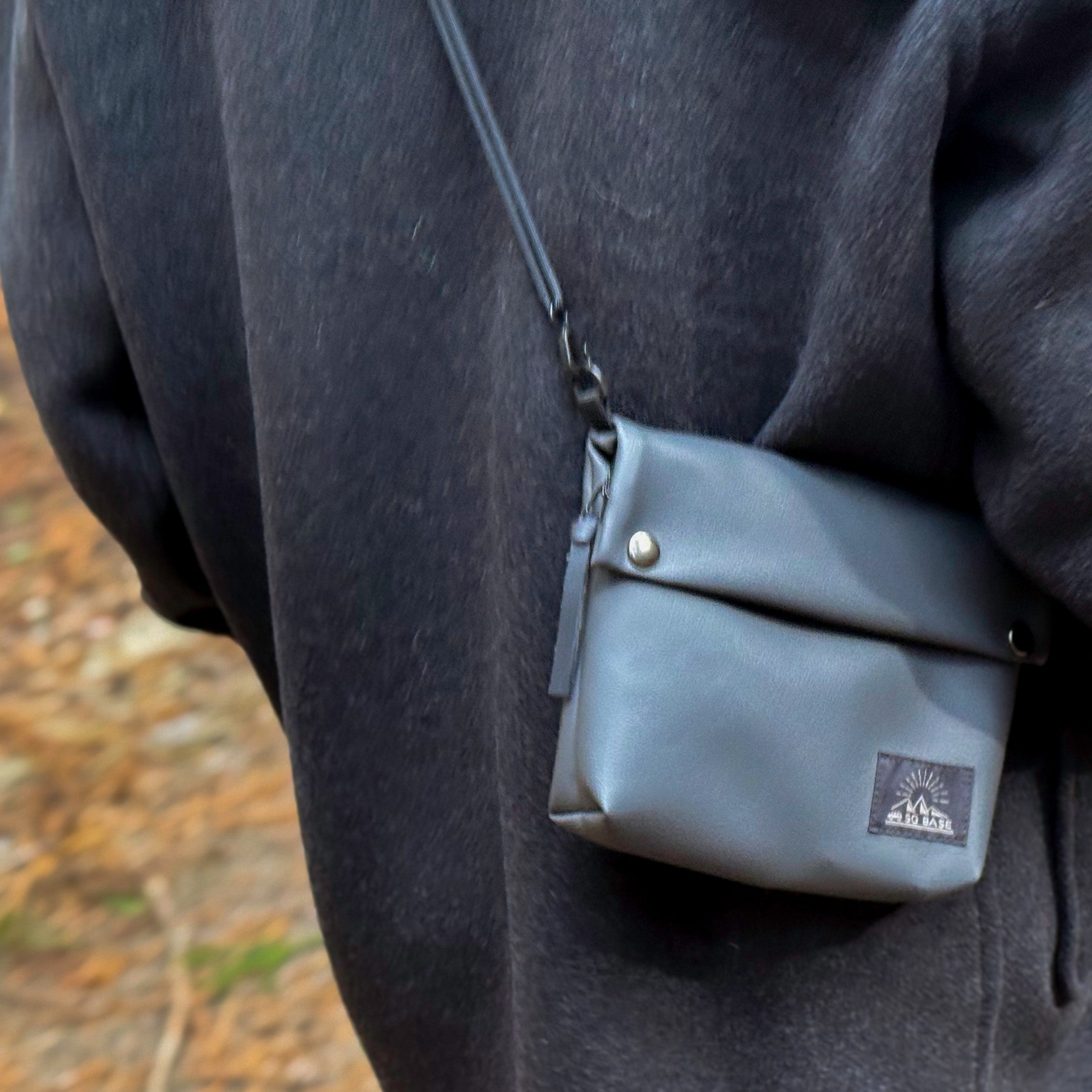 Mini Shoulder Bag｜車内装アップサイクル 日本製ミニショルダーバッグ